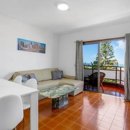 The 102 Bajamar Sea View *